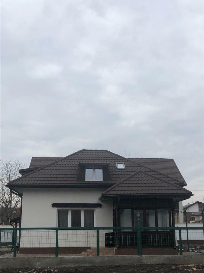 Iarca Cottage Бухарест Экстерьер фото