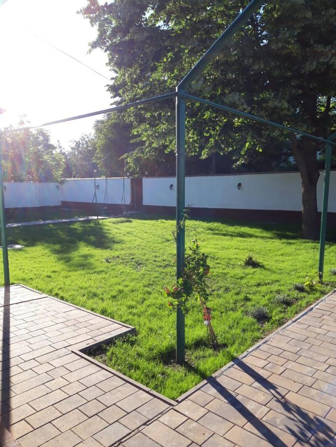Iarca Cottage Бухарест Экстерьер фото